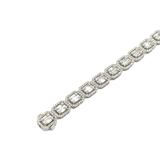 18ct white gold baguette and brilliant cut diamond linked bracelet - 2.67ct