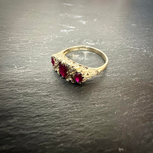 Pre-Owned: 9ct yellow gold ruby & diamond dress ring.