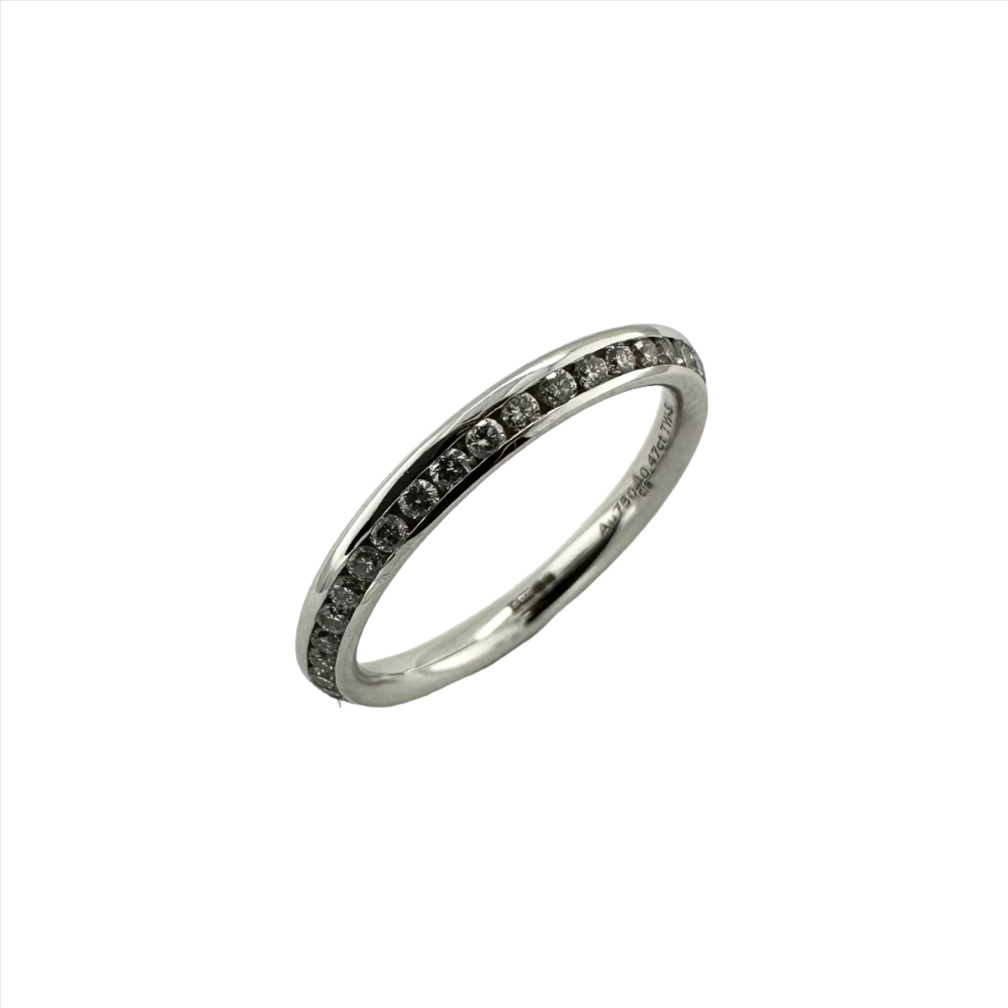 Luxury diamond set wedding band. Henry D Johnstone Jewellers. Alderley Edge, Poynton, Cheshire.
