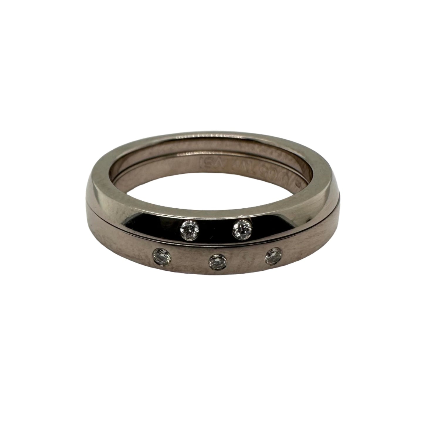 Timeless split shank wedding band in 18ct white gold