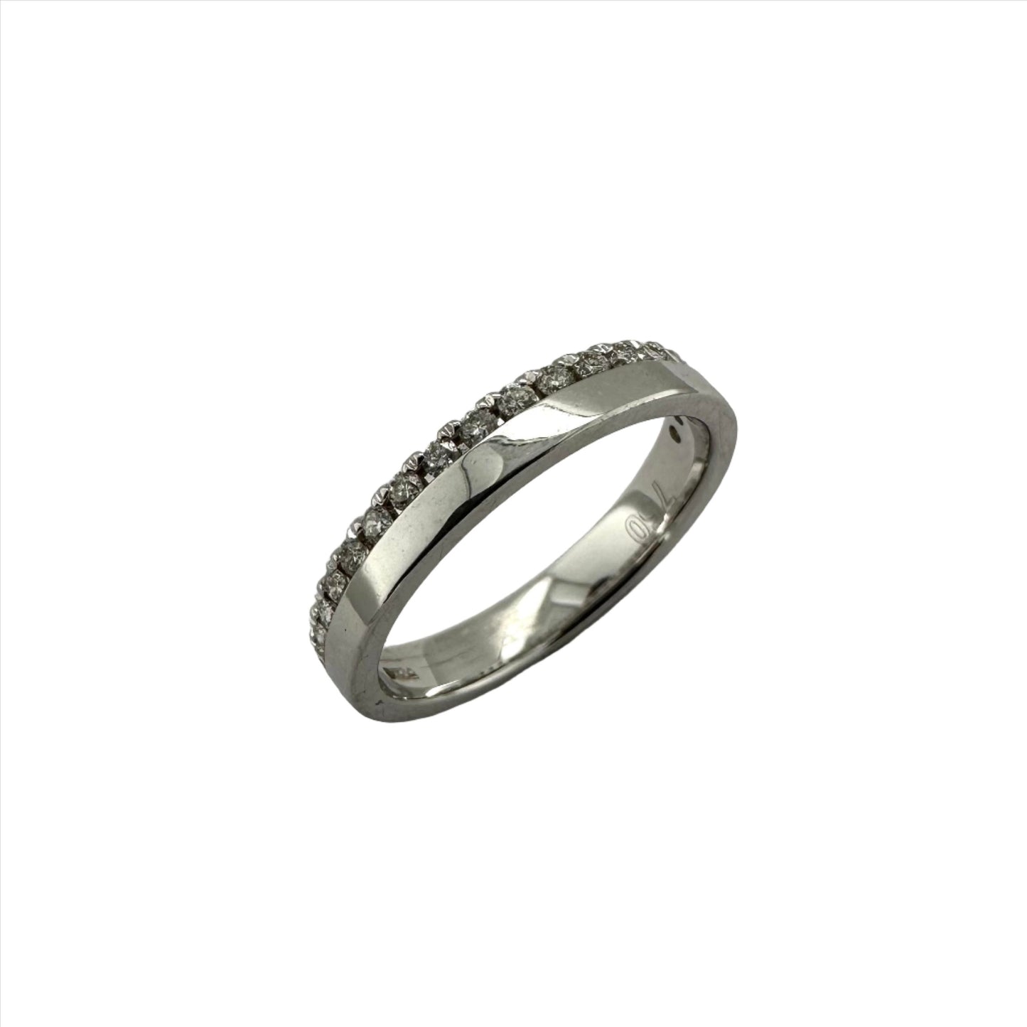 18ct White Gold Wedding Band with Diamond