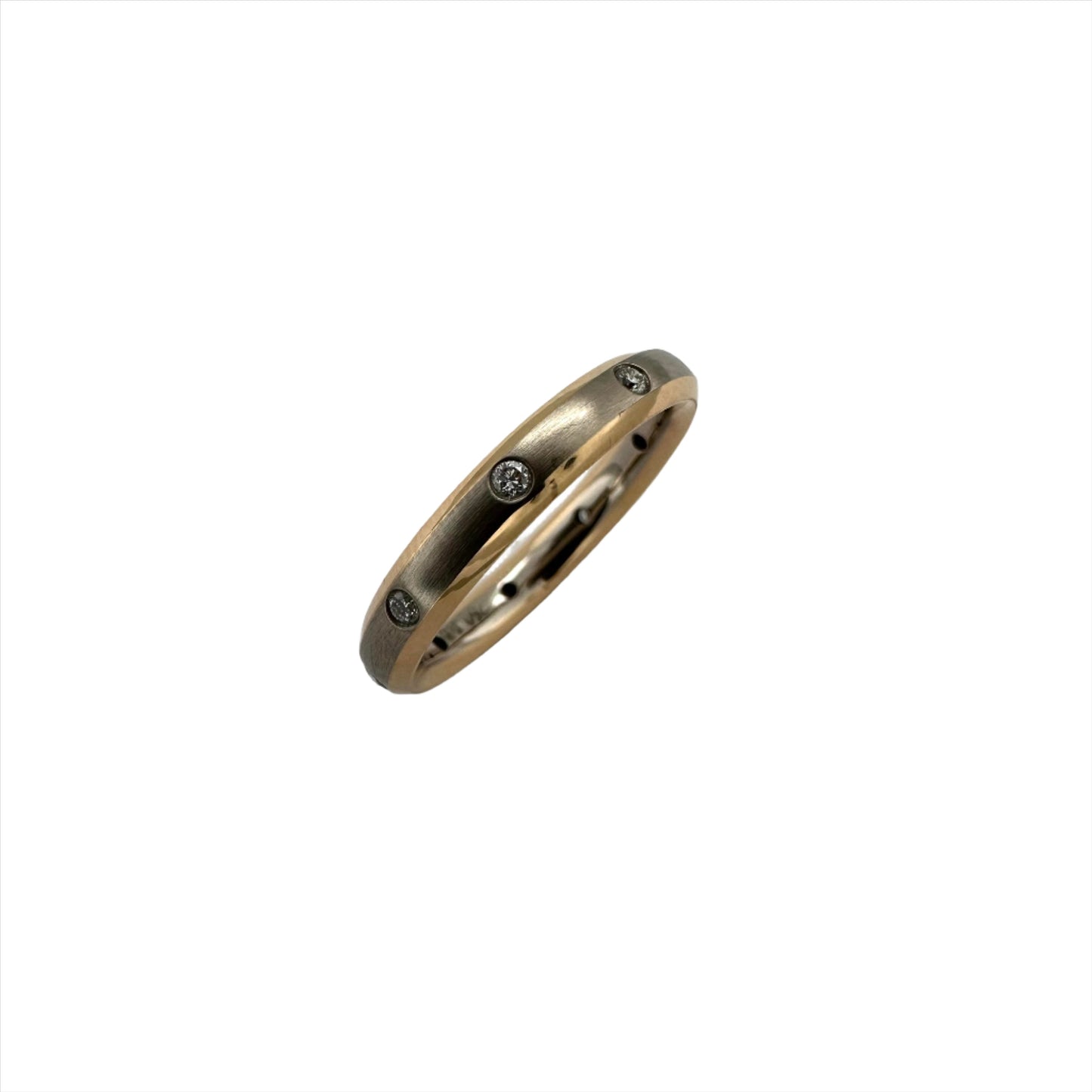 18ct white and rose gold wedding band with diamonds. Henry D Johnstone Jewellers. Alderley Edge, Poynton, Cheshire.
