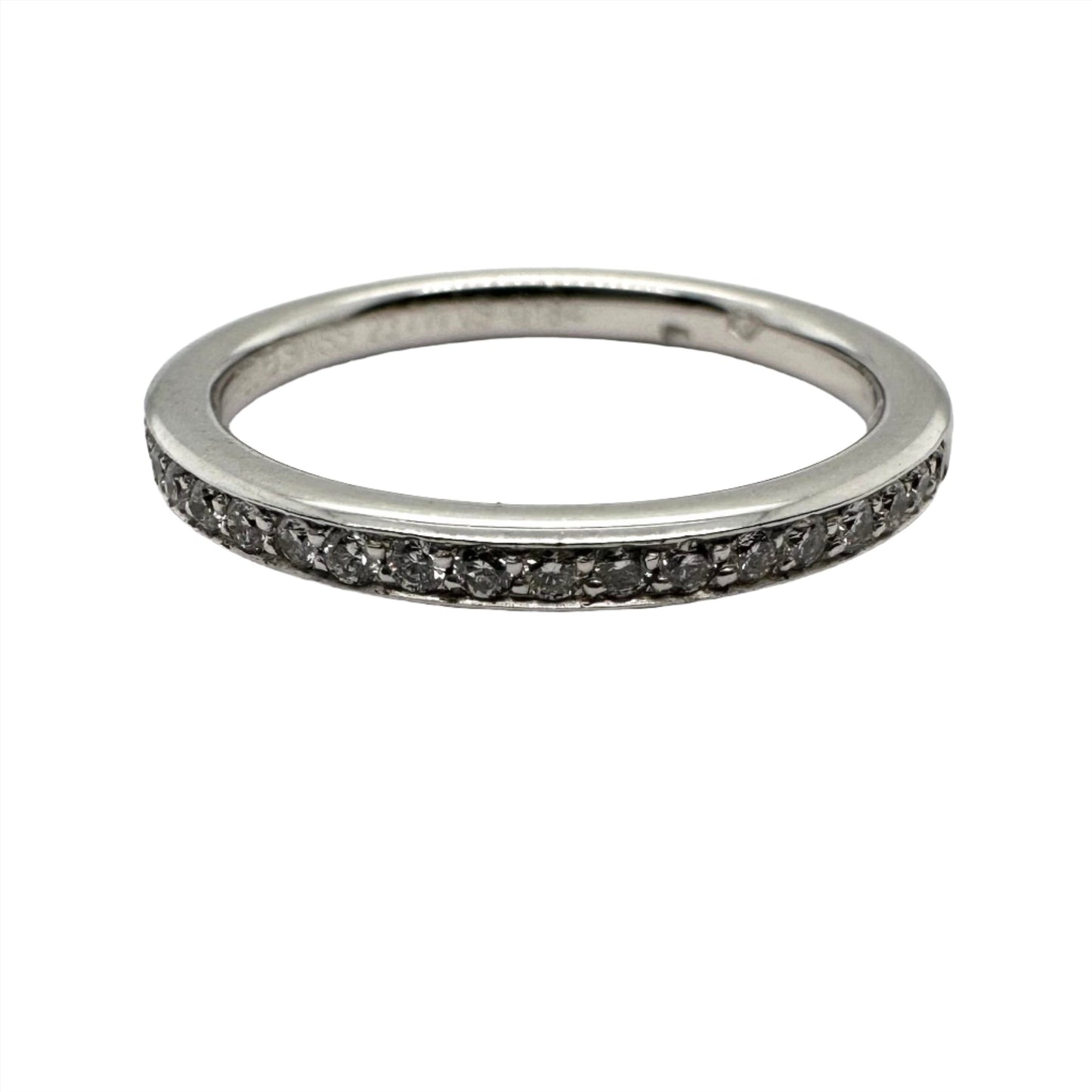 Elegant Diamond Grain Set Wedding Band