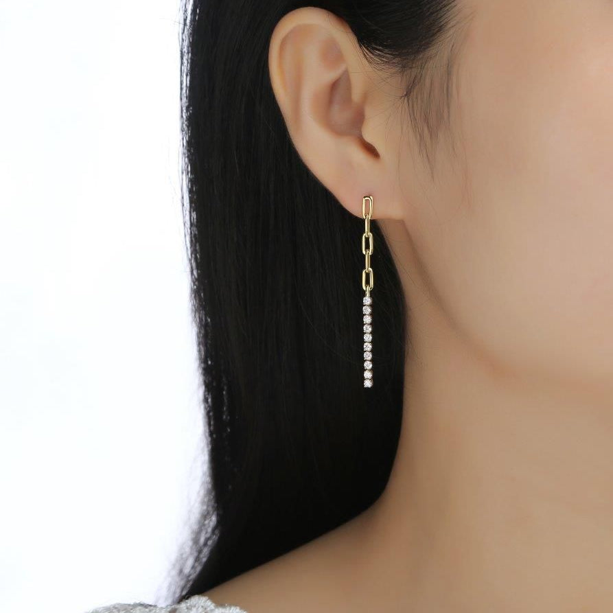 Lab Grown: 9ct Yellow Gold Brilliant Cut Lab Grown Diamond 'Linking Love' Drop Earrings - 0.49ct.