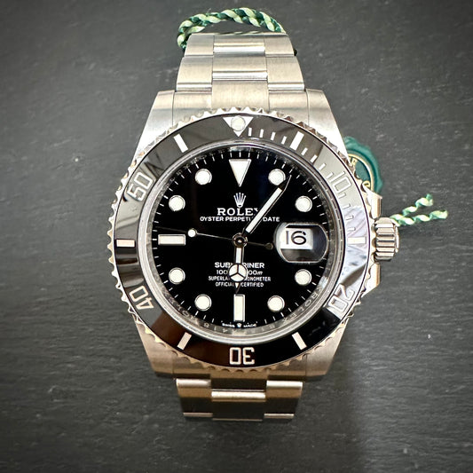 Pre-owned: Unworn  stainless steel Rolex 41.0mm  126610LN  'Sub-mariner date' bracelet watch.