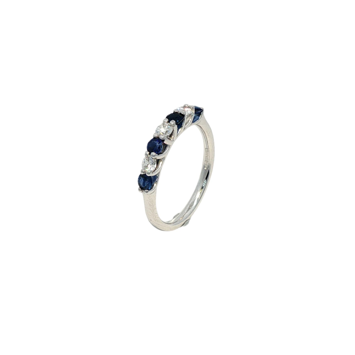18ct white gold oval blue sapphire and pear cut diamond 3st ring - S0.74ct/D0.27ct.