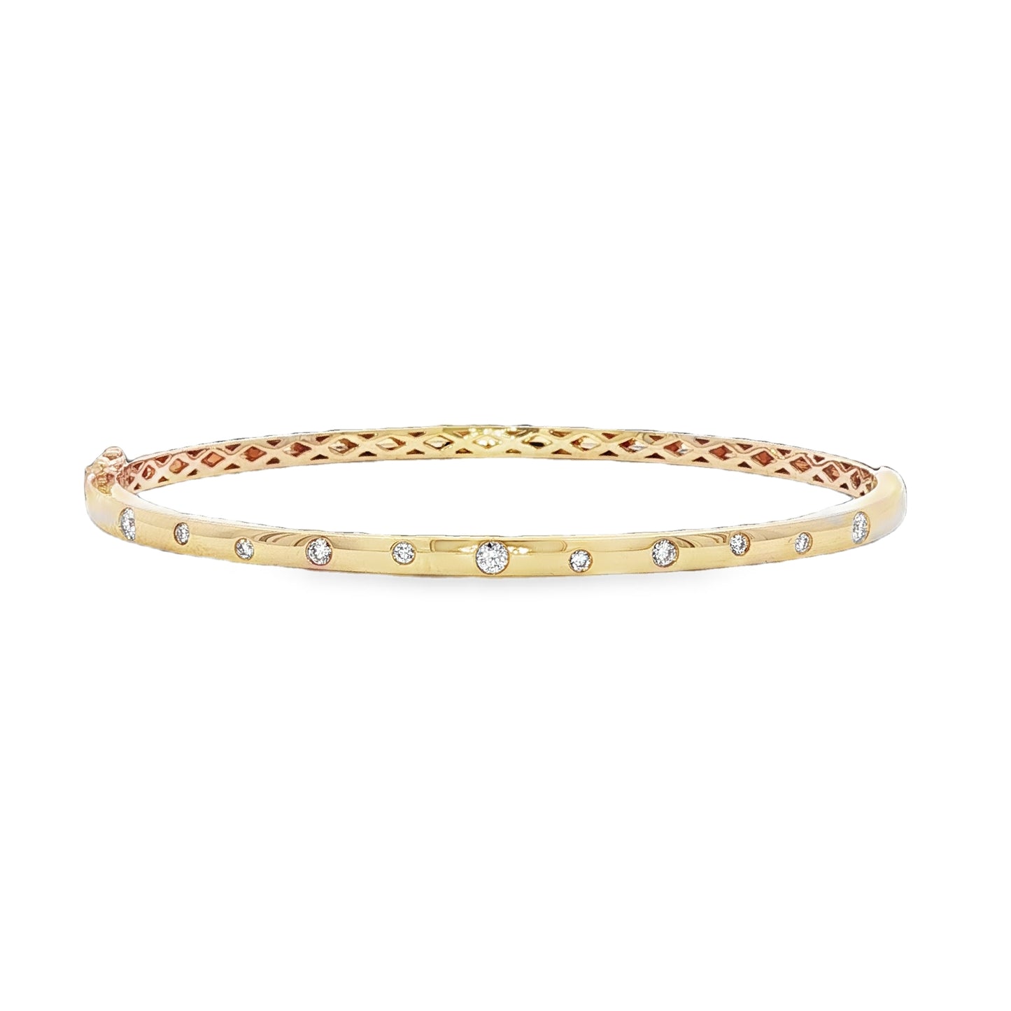 18ct Yellow Gold Oval Hinged Bangle Set With Brilliant Cut Diamonds - 0.26ct