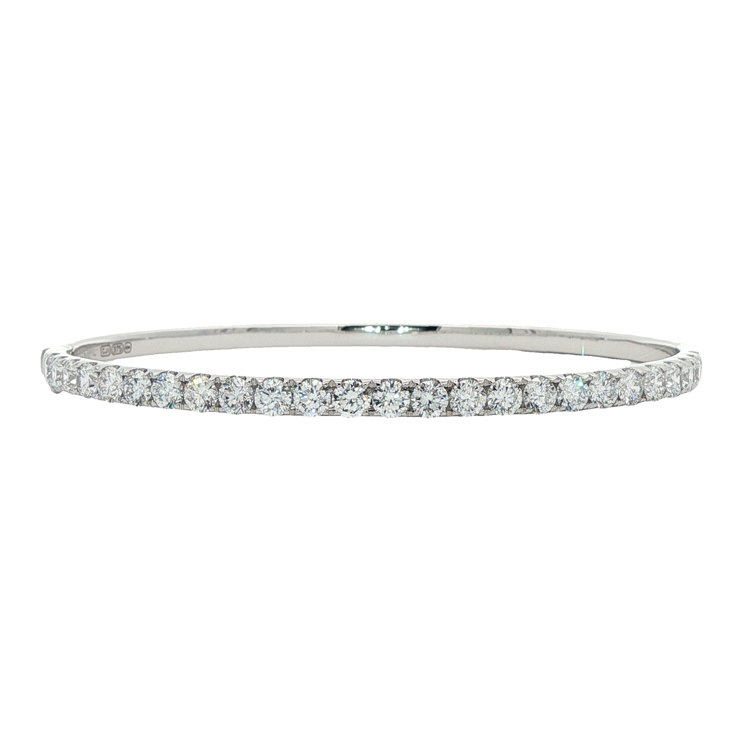 LAB GROWN: 9ct White gold round brilliant cut diamond set oval hinged bangle.