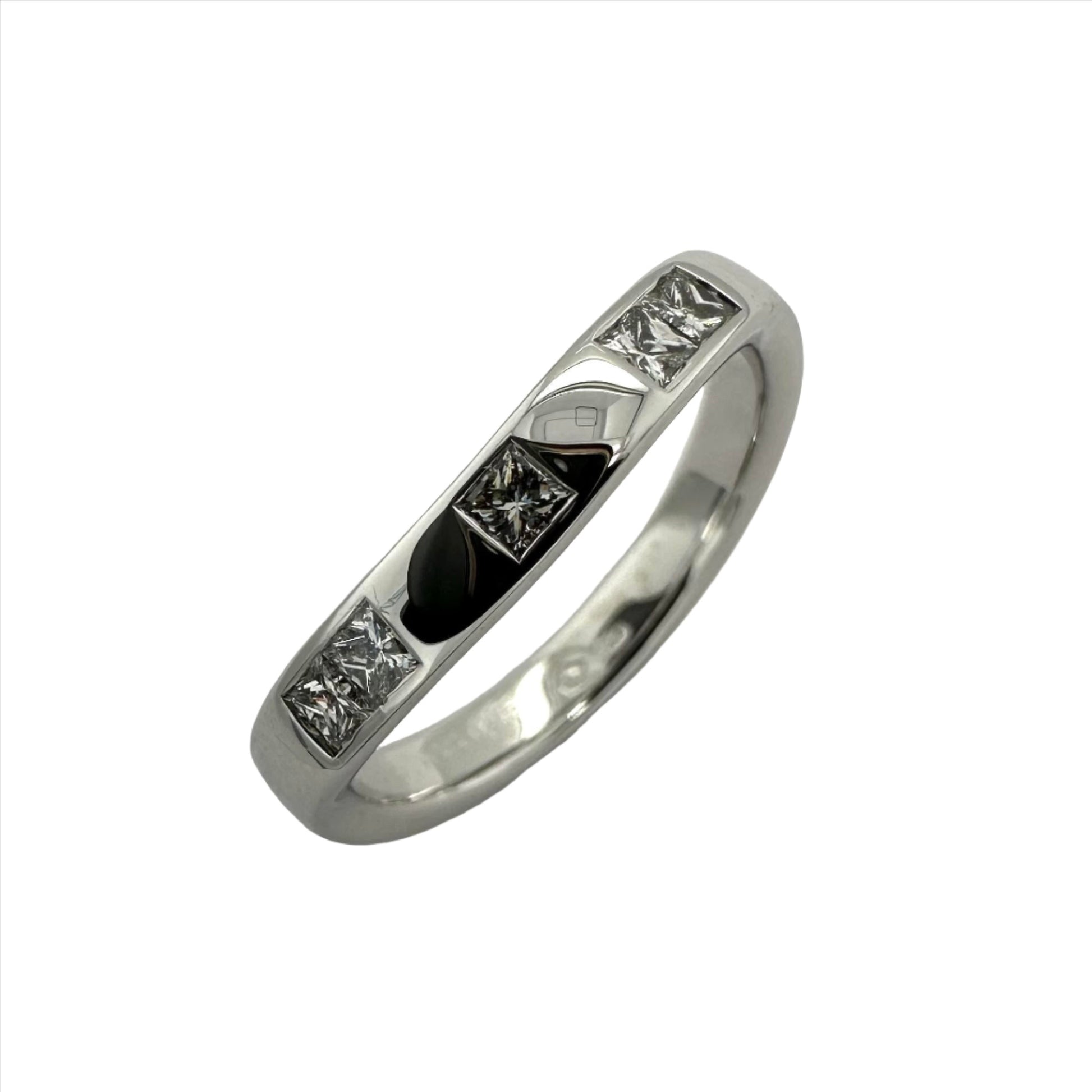 Elegant 18ct White Gold Princess Cut Diamond Wedding Ring. Henry D Johnstone Jewellers. Alderley Edge, Poynton, Cheshire.