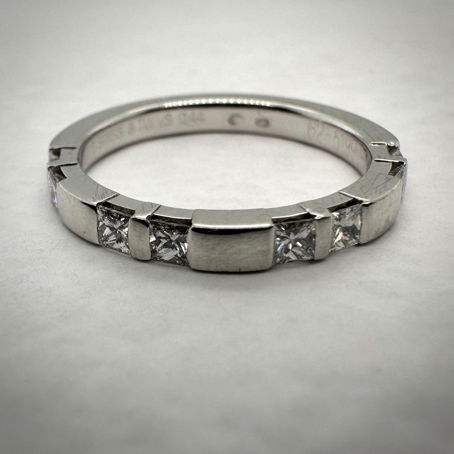18ct white gold diamond set 2.5mm wedding band - 0.44ct.